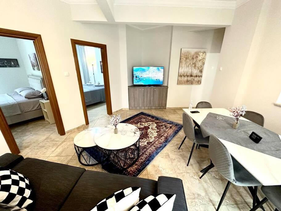 The “Roman Market” Lux Apartment เทสซาโลนิกิ ภายนอก รูปภาพ