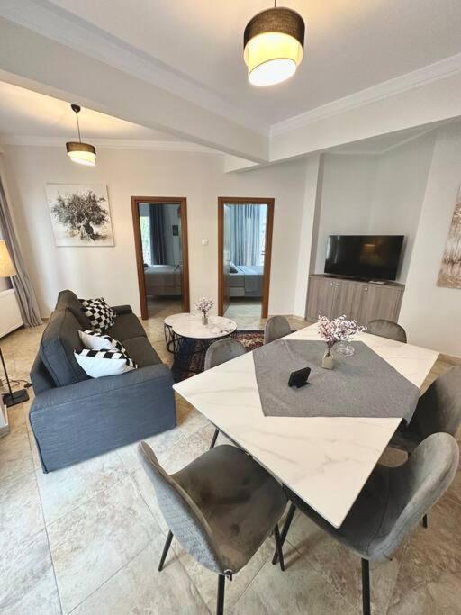 The “Roman Market” Lux Apartment เทสซาโลนิกิ ภายนอก รูปภาพ